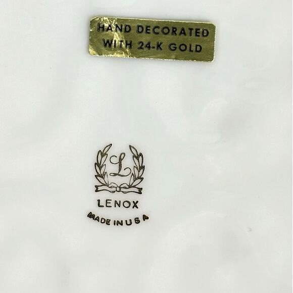 Lenox Holiday Hostess Collection Dolphin Gold Rim 16.5" Oval Serving Platter - Picture 7 of 7